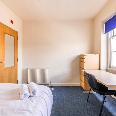 Lägenhet Centralised 9 Bedroom Flat By Prescott